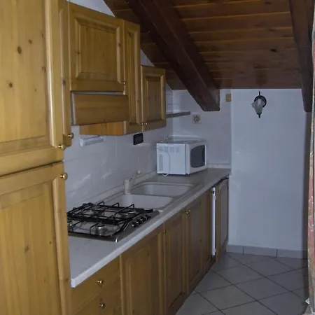 Residenza L'teit 아파트 세스트리에